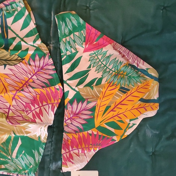 Gibson Latimer tankini swim set NWT XL top, L bottom. - Picture 4 of 4